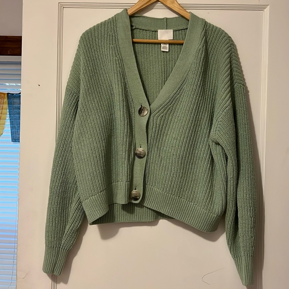 H&M green cropped cardigan